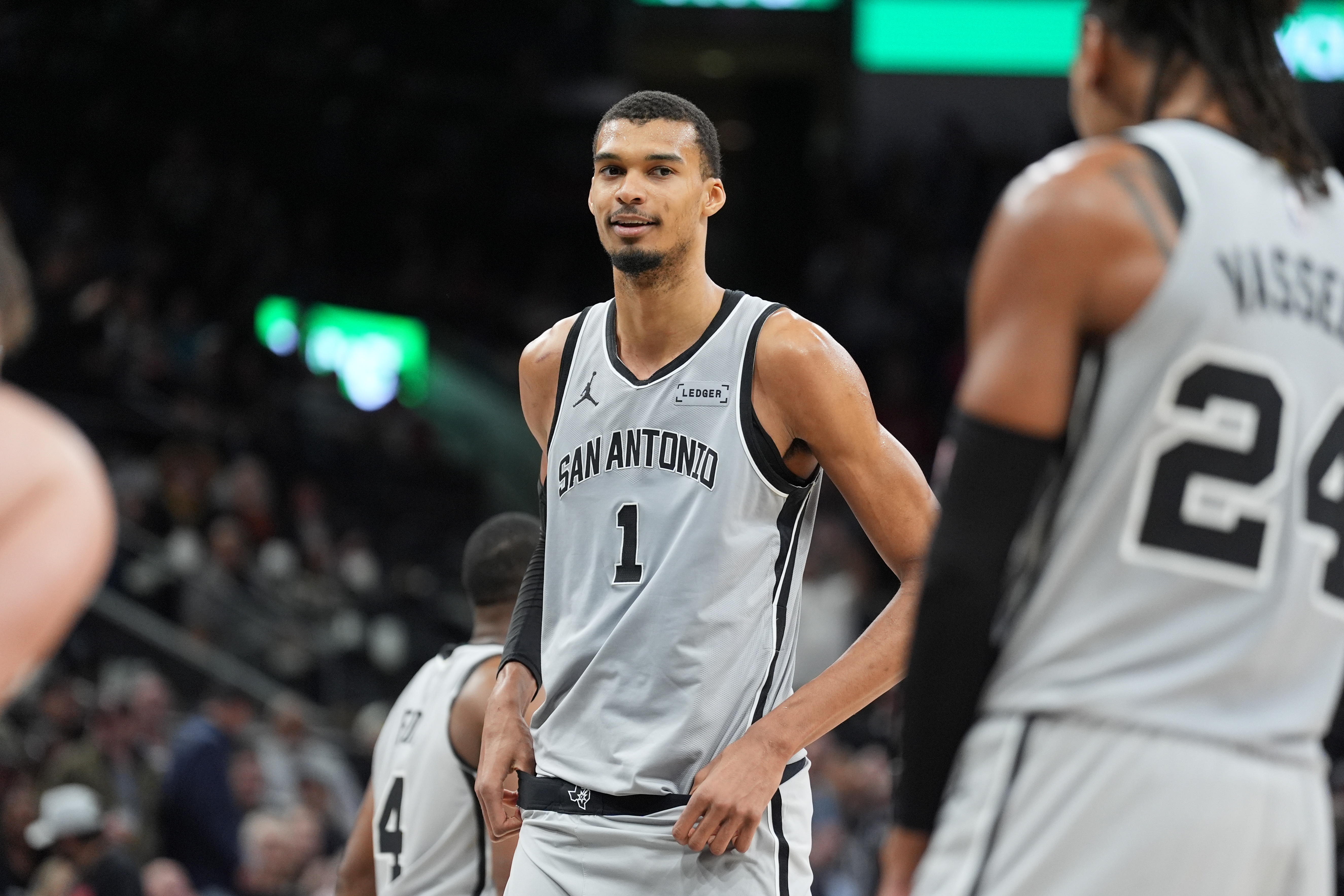 开云体育官方网-文班:组织能力是我又一个武器 靠牵制力和站位为队友创造空位